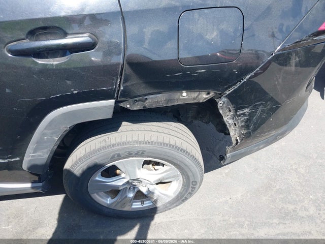 45300681 :رقم المزاد ، 2T3W1RFVXKW043838 vin ، 2019 Toyota Rav4 Xle مزاد بيع
