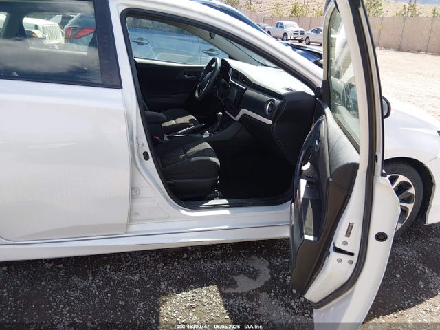 Toyota COROLLA IM 2018 JTNKARJE0JJ573119 Image 5
