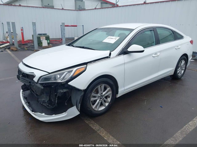 Hyundai SONATA SE 2015 5NPE24AF4FH220098 Image 2