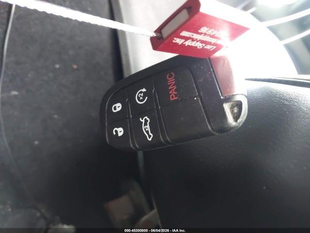 Продаж на аукціоні авто 2014 Chrysler 300, vin: 2C3CCAAG3EH289081, номер лоту: 45300800