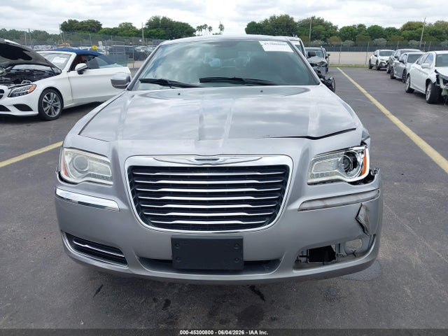 Продаж на аукціоні авто 2014 Chrysler 300, vin: 2C3CCAAG3EH289081, номер лоту: 45300800