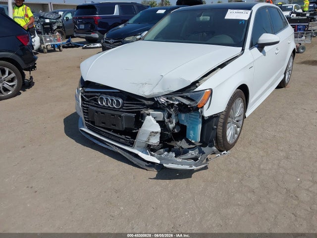 Audi A3 E-tron 1.4t Premium 2016 WAUTPBFF7GA027665 Image 6