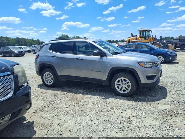 3C4NJDAB4JT359642 Jeep Compass Sport 4x4