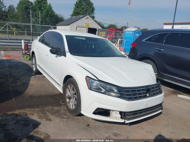 Продажа на аукционе авто 2016 Volkswagen Passat 1.8t S, vin: 1VWAT7A3XGC033865, номер лота: 45300843