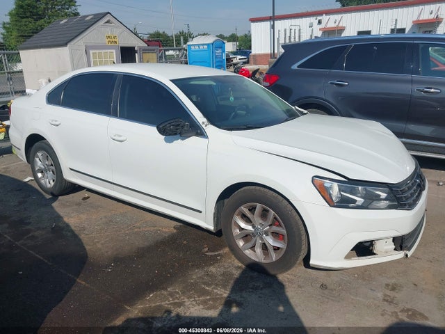 Продажа на аукционе авто 2016 Volkswagen Passat 1.8t S, vin: 1VWAT7A3XGC033865, номер лота: 45300843