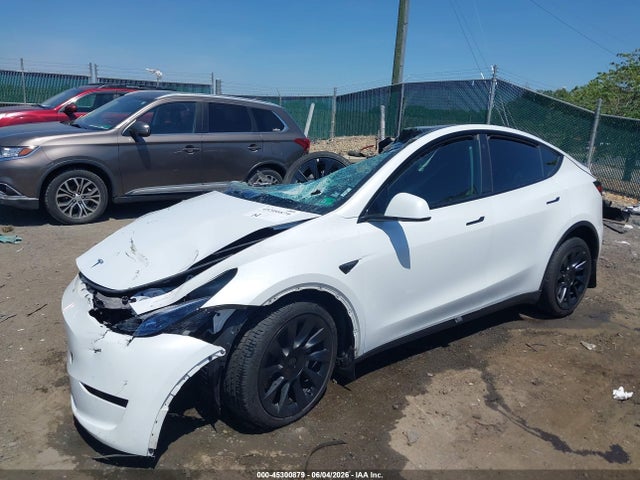 Продаж на аукціоні авто 2023 Tesla Model Y Awd/long Range Dual Motor All-wheel Drive, vin: 7SAYGAEE4PF757796, номер лоту: 45300879