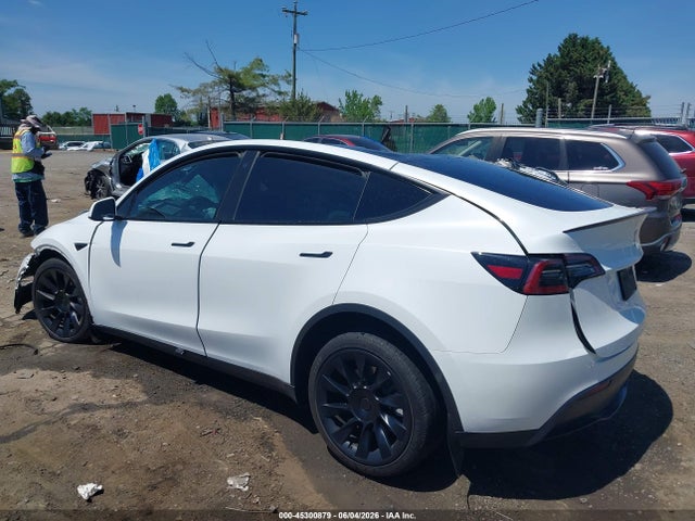 Продаж на аукціоні авто 2023 Tesla Model Y Awd/long Range Dual Motor All-wheel Drive, vin: 7SAYGAEE4PF757796, номер лоту: 45300879