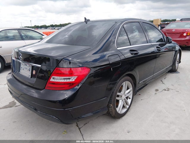 Aukcja sprzedaży 2012 Mercedes-benz C 250 Sport, vin: WDDGF4HBXCR221850, numer aukcji: 45300880