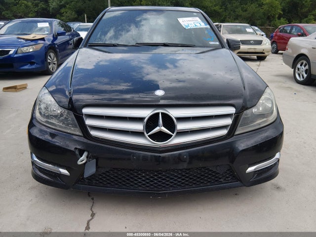 Aukcja sprzedaży 2012 Mercedes-benz C 250 Sport, vin: WDDGF4HBXCR221850, numer aukcji: 45300880