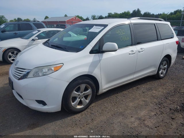 Aukcja sprzedaży 2017 Toyota Sienna Le 8 Passenger, vin: 5TDKZ3DC6HS836439, numer aukcji: 45300882