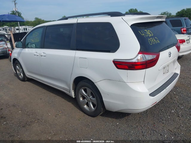 Aukcja sprzedaży 2017 Toyota Sienna Le 8 Passenger, vin: 5TDKZ3DC6HS836439, numer aukcji: 45300882