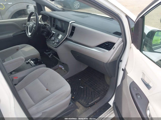 Aukcja sprzedaży 2017 Toyota Sienna Le 8 Passenger, vin: 5TDKZ3DC6HS836439, numer aukcji: 45300882