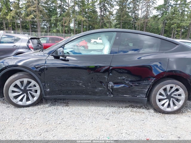 45300889 :رقم المزاد ، 7SAYGDEE0TF560524 vin ، 2026 Tesla Model Y All-wheel Drive/long Range Launch Series/premium All-wheel Drive مزاد بيع