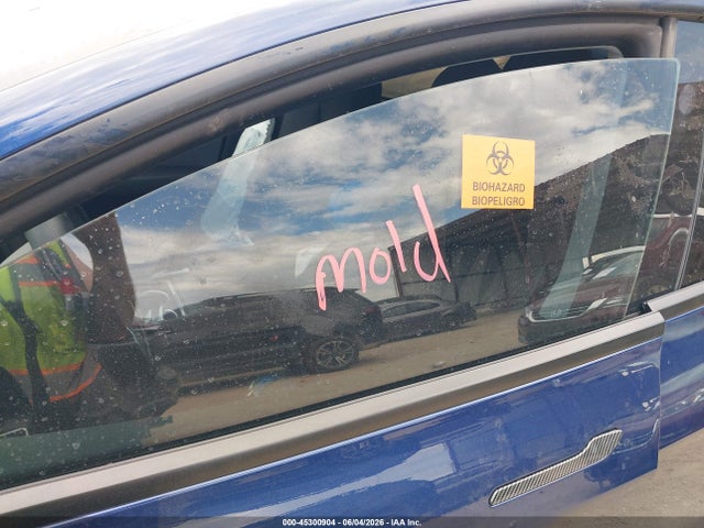 2024 Tesla Model 3 Rear-wheel Drive მანქანა იყიდება აუქციონზე, vin: 5YJ3E1EA0RF755153, აუქციონის ნომერი: 45300904