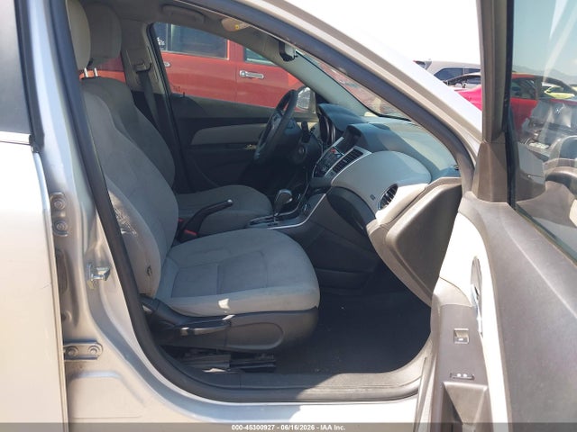 Продажа на аукционе авто 2015 Chevrolet Cruze 1lt Auto, vin: 1G1PC5SB7F7150360, номер лота: 45300927