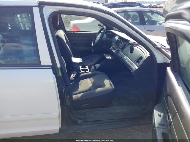 Aukcja sprzedaży 2006 Ford Crown Victoria Police/police Interceptor, vin: 2FAHP71W86X123152, numer aukcji: 45300929