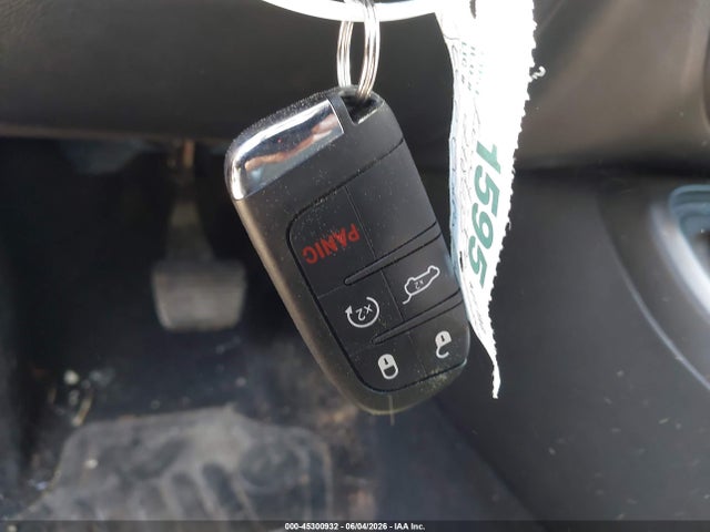 45300932 :رقم المزاد ، 3C4NJDDB6JT153749 vin ، 2018 Jeep Compass Trailhawk 4x4 مزاد بيع