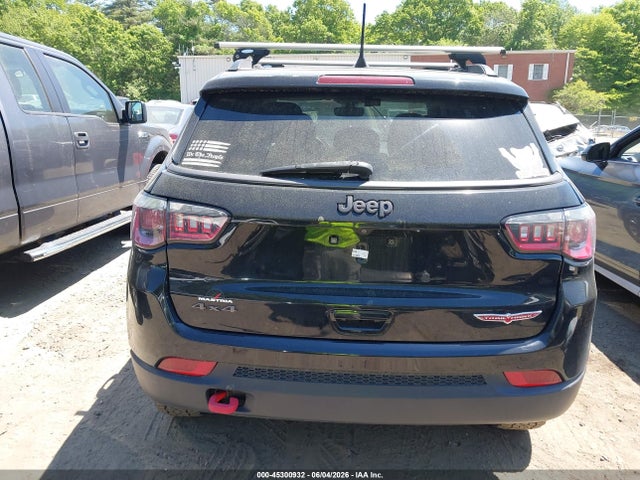 45300932 :رقم المزاد ، 3C4NJDDB6JT153749 vin ، 2018 Jeep Compass Trailhawk 4x4 مزاد بيع