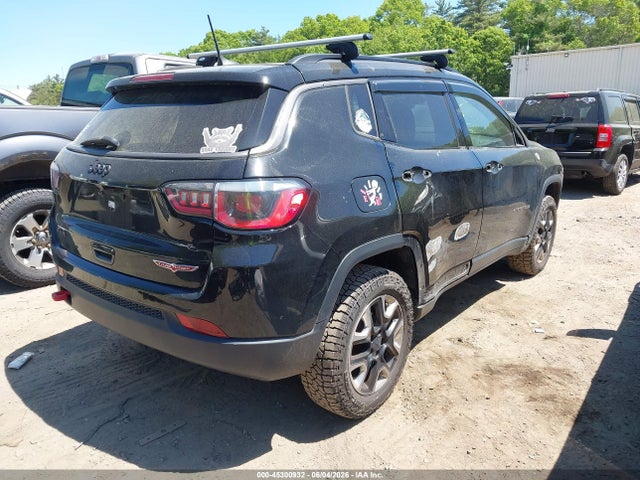 45300932 :رقم المزاد ، 3C4NJDDB6JT153749 vin ، 2018 Jeep Compass Trailhawk 4x4 مزاد بيع