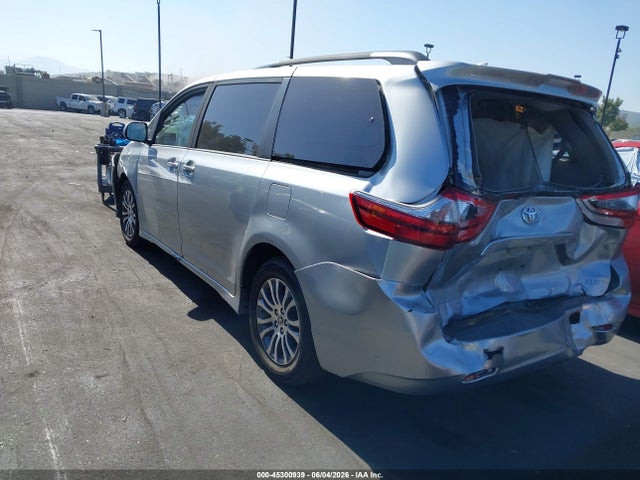 Toyota SIENNA XLE 2020 5TDYZ3DC6LS065662 Image 3