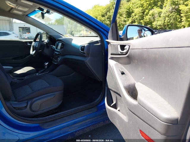 45300955 :رقم المزاد ، KMHC65LC4JU084568 vin ، 2018 Hyundai Ioniq Hybrid Blue مزاد بيع
