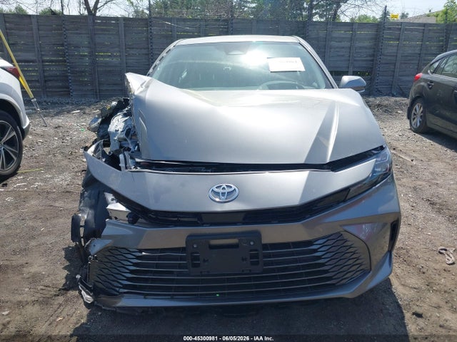 Toyota CAMRY XLE 2025 4T1DBADK1SU534371 Image 13