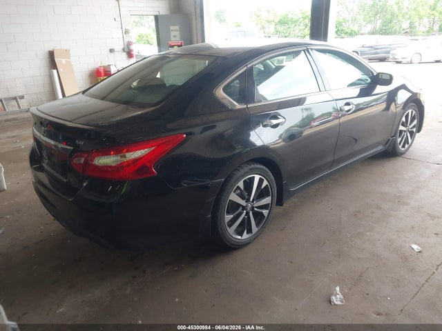 45300984 :رقم المزاد ، 1N4AL3AP5GC181569 vin ، 2016 Nissan Altima 2.5 Sr مزاد بيع