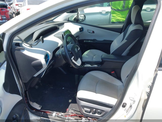 JTDKARFP2H3009887 Toyota Prius Prime Premium