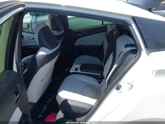 JTDKARFP2H3009887 Toyota Prius Prime Premium