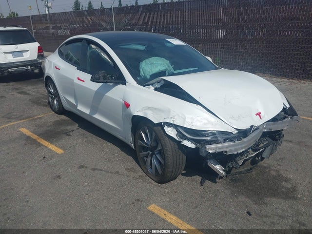 45301017 :رقم المزاد ، 5YJ3E1EAXRF831266 vin ، 2024 Tesla Model 3 مزاد بيع