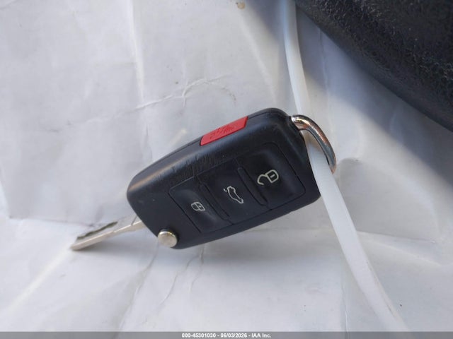 2014 Volkswagen Jetta 2.0l S მანქანა იყიდება აუქციონზე, vin: 3VW2K7AJ0EM413329, აუქციონის ნომერი: 45301030
