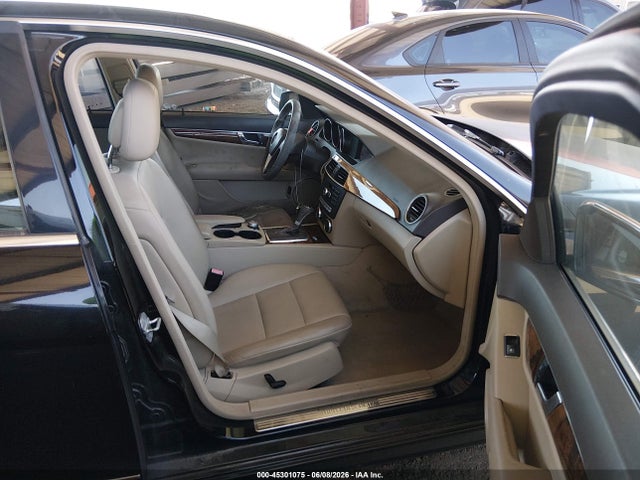 Aukcja sprzedaży 2013 Mercedes-benz C 300 Sport 4matic, vin: WDDGF8AB4DR279830, numer aukcji: 45301075