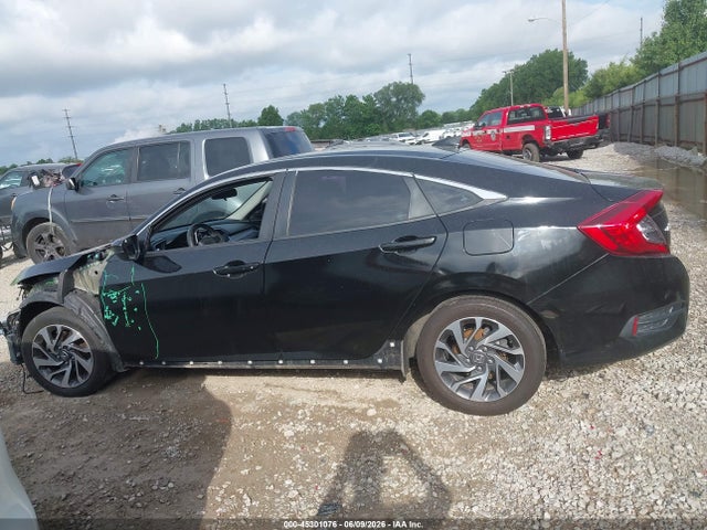 Aukcja sprzedaży 2018 Honda Civic Ex, vin: 2HGFC2F72JH514545, numer aukcji: 45301076