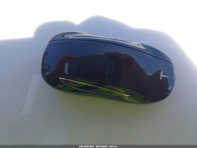 Продажа на аукционе авто 2017 Tesla Model X, vin: 5YJXCBE20HF077069, номер лота: 45301082