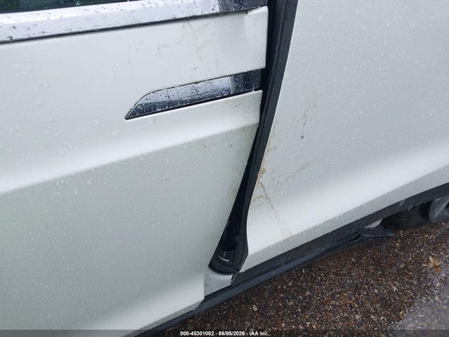 Продажа на аукционе авто 2017 Tesla Model X, vin: 5YJXCBE20HF077069, номер лота: 45301082