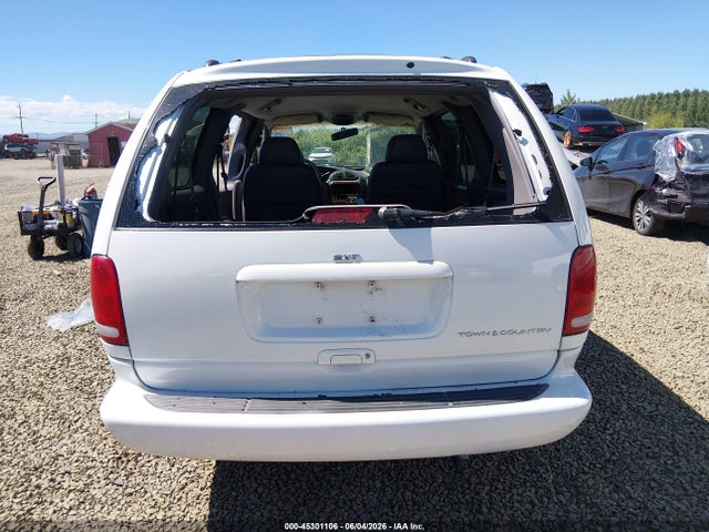 45301106 :رقم المزاد ، 1C4GP54L4YB535697 vin ، 2000 Chrysler Town & Country Lxi مزاد بيع