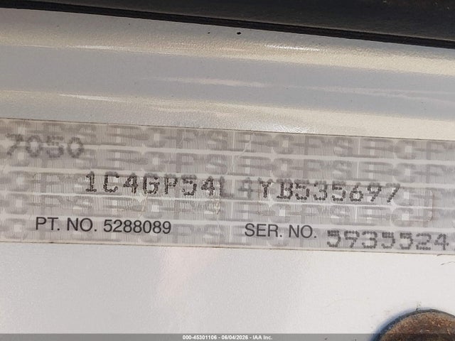 45301106 :رقم المزاد ، 1C4GP54L4YB535697 vin ، 2000 Chrysler Town & Country Lxi مزاد بيع