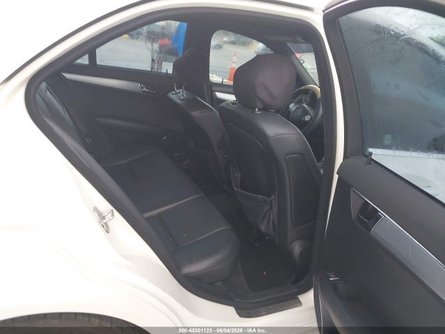 45301123 :رقم المزاد ، WDDGF54X88F069860 vin ، 2008 Mercedes-benz C 300 Luxury/sport مزاد بيع