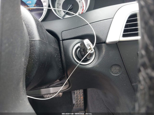 45301149 :رقم المزاد ، WDDGJ4HB7DG048879 vin ، 2013 Mercedes-benz C 250 مزاد بيع
