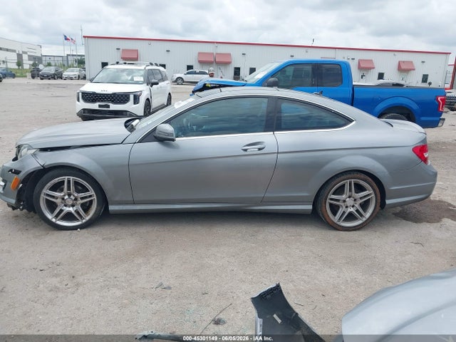 45301149 :رقم المزاد ، WDDGJ4HB7DG048879 vin ، 2013 Mercedes-benz C 250 مزاد بيع