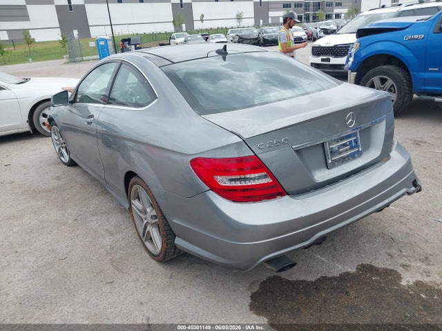 45301149 :رقم المزاد ، WDDGJ4HB7DG048879 vin ، 2013 Mercedes-benz C 250 مزاد بيع