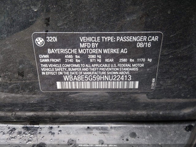 BMW 320i Xdrive 2017 WBA8E5G59HNU22413 Image 9