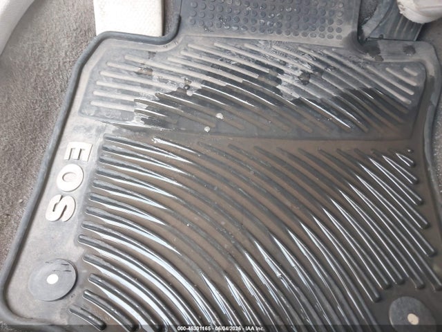 2010 Volkswagen Eos Komfort მანქანა იყიდება აუქციონზე, vin: WVWBA7AH2AV011427, აუქციონის ნომერი: 45301165