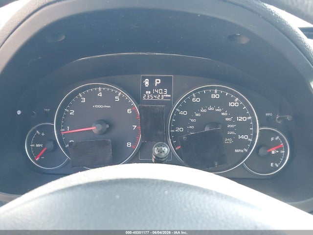 2014 Subaru Outback 2.5i მანქანა იყიდება აუქციონზე, vin: 4S4BRBACXE3285701, აუქციონის ნომერი: 45301177