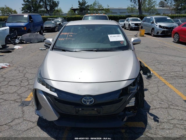 Toyota Prius Prime Premium 2017 JTDKARFP6H3003171 Image 13