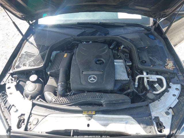 Продаж на аукціоні авто 2018 Mercedes-benz C 300 4matic, vin: 55SWF4KB3JU252695, номер лоту: 45301233