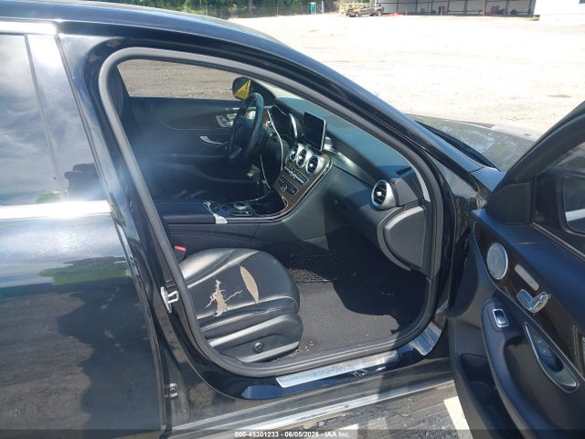 Продаж на аукціоні авто 2018 Mercedes-benz C 300 4matic, vin: 55SWF4KB3JU252695, номер лоту: 45301233