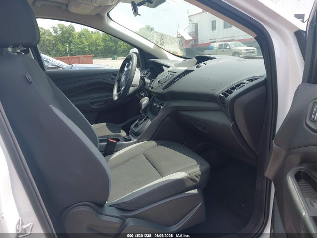Продажа на аукционе авто 2016 Ford Escape S, vin: 1FMCU0F72GUA61435, номер лота: 45301238