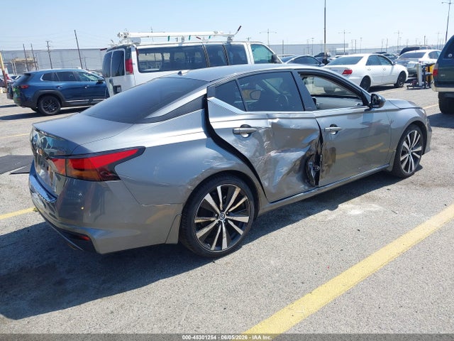 1N4BL4CV5NN342476 Nissan Altima Sr Fwd