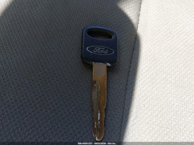 45301337 :رقم المزاد ، 1FTNE2EW6BDB16413 vin ، 2011 Ford E-250 Commercial مزاد بيع